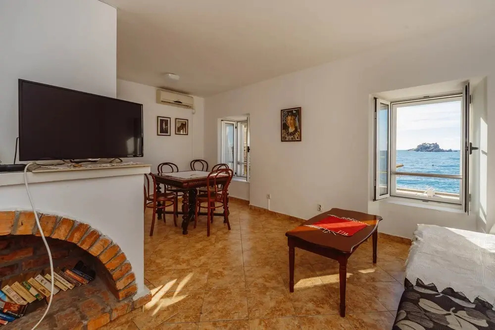 Apartments LIDO Petrovac