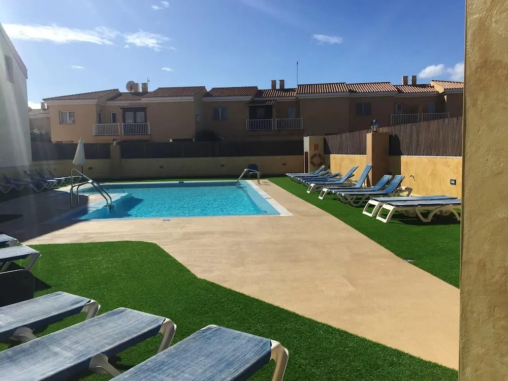 House With 2 Bedrooms in Corralejo, With Wonderful sea View, Shared Pool, Furnished Terrace