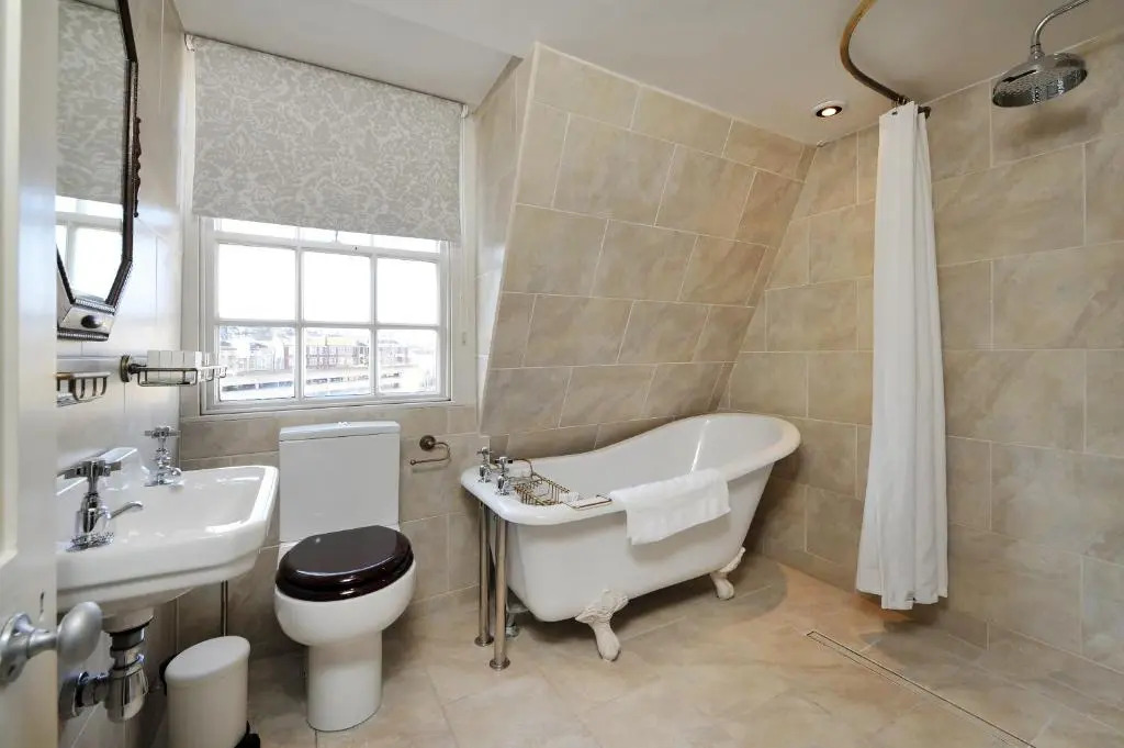 Luxury Regency Apartment in Bath City Centre