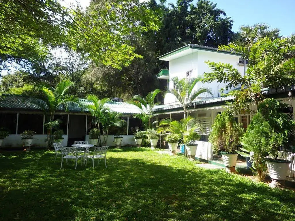 Levis Tourist - Anuradhapura