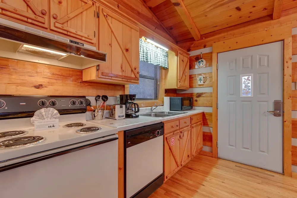 Mountain Splendor by Jackson Mountain Homes