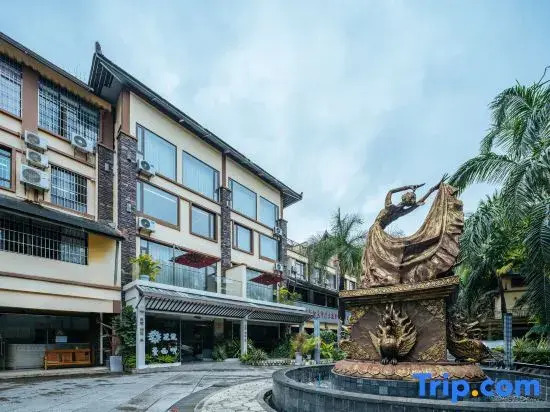 Floral Hotel·Manxili Life · Light Luxury Vacation Art Villa (Xishuangbanna Jinghong Dafosi)