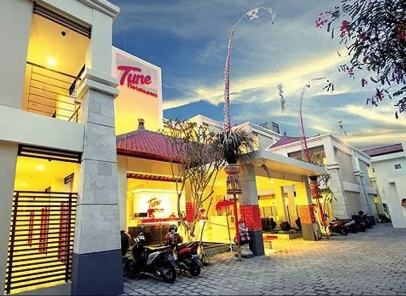 Tune Hotels Double Six, Legian, Bali