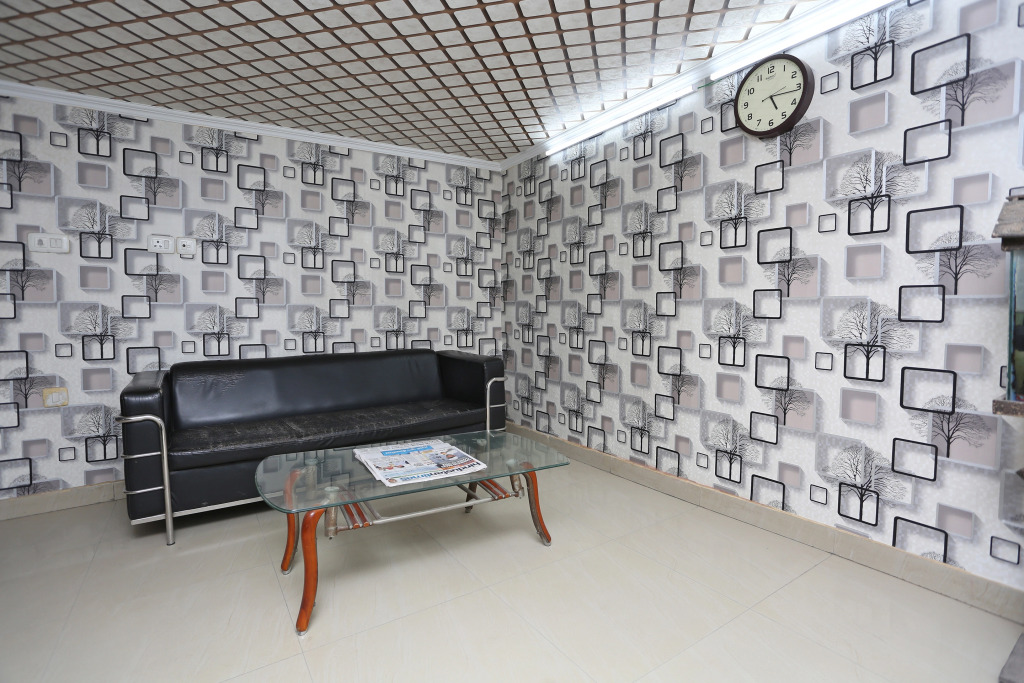 OYO 9786 Hotel Aerolook