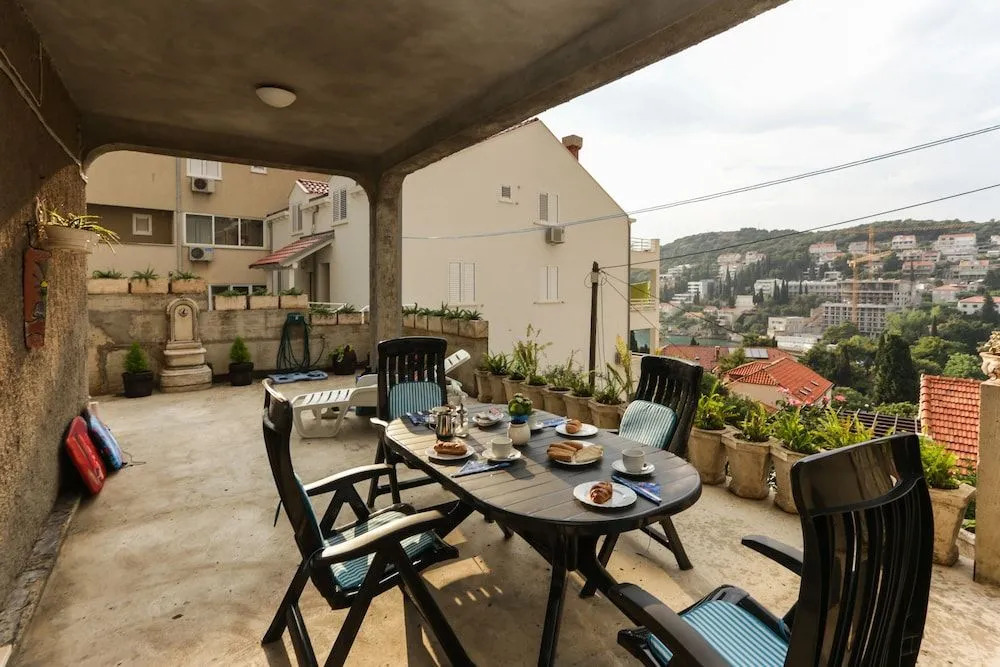 K-apartments