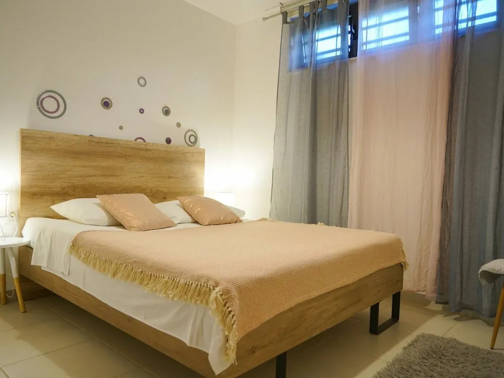 Modern Apartment with Seaview, Private Terrace And Pool,Only 150m From the Beach