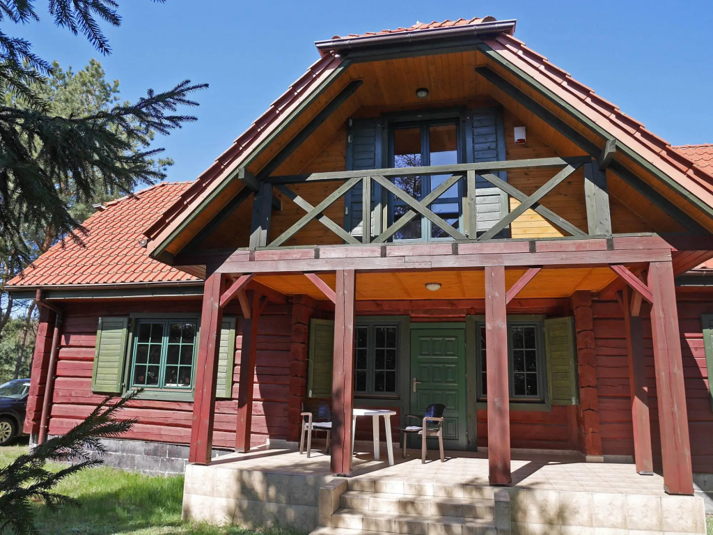 Wooden Cottage in Czarny Mlyn With Garden and Barbecue