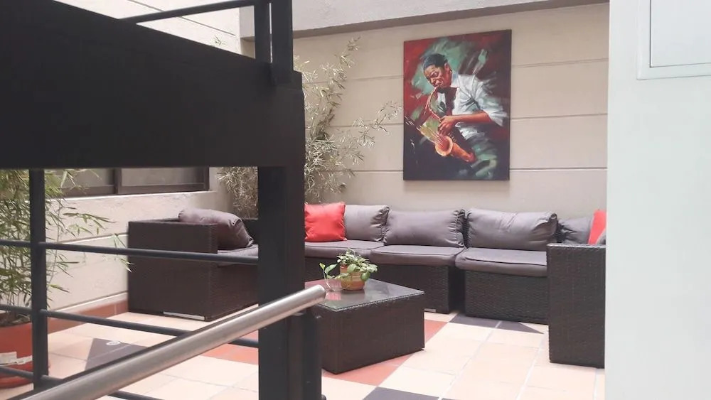Apartahotel Montes sede de la Av 70