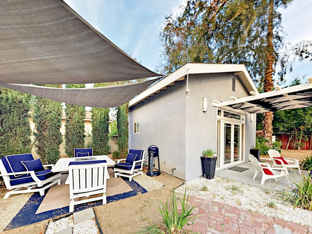 Charming Lake Balboa - 3 Br Home