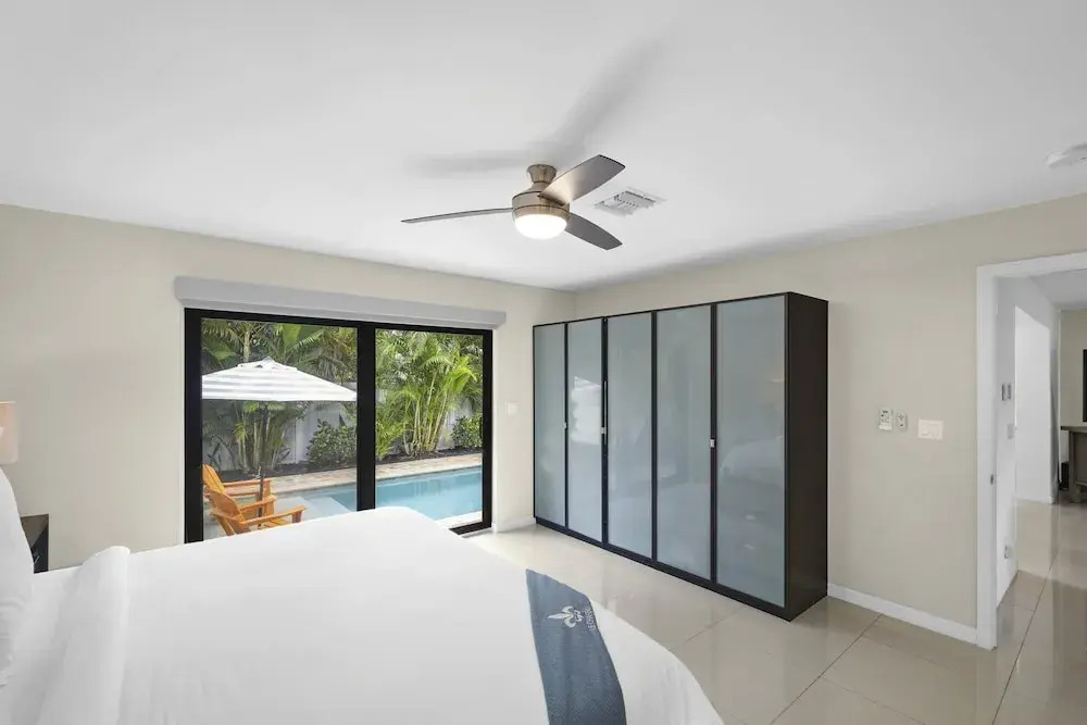 Relax in Luxury - 3 Bed 2 Bath Oasis With Pool