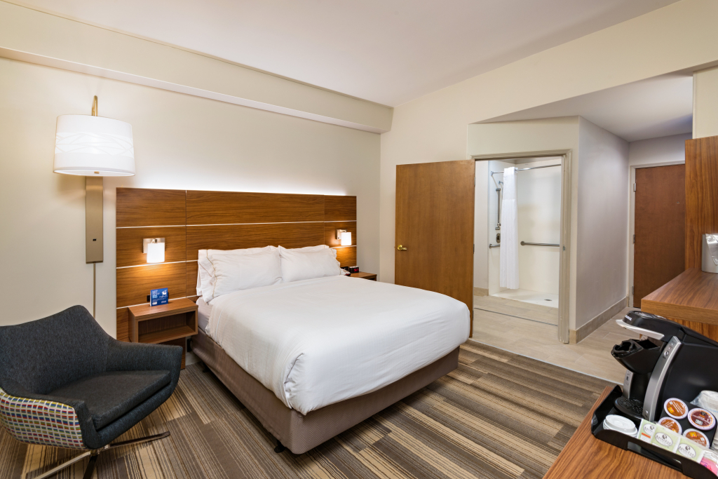 Holiday Inn Express Peoria North - Glendale by IHG