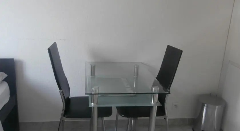 Studio Apartment Californie