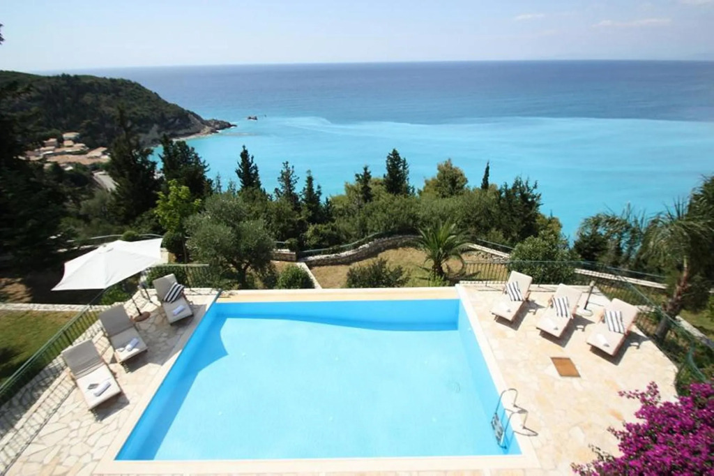 Villa Niriides