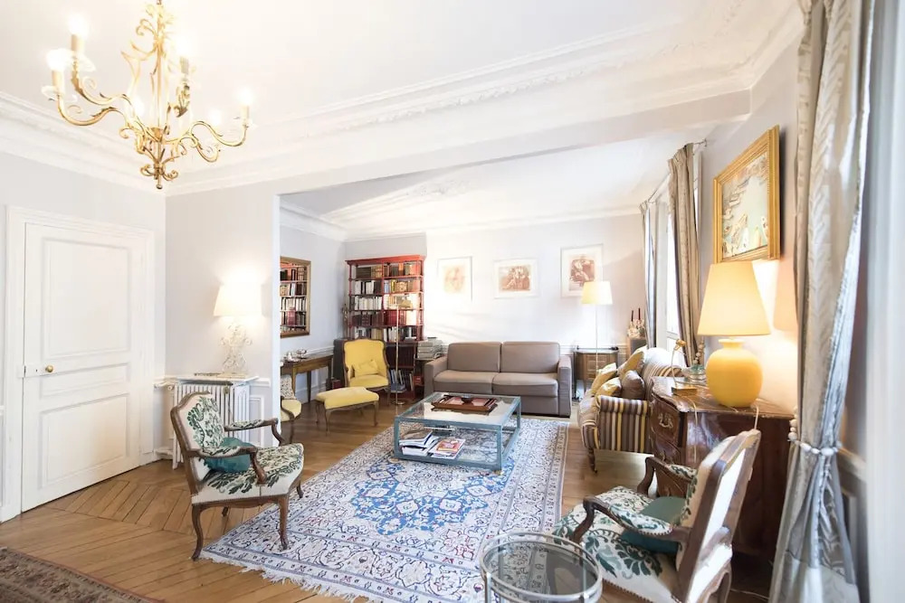 French-style Allure in Saint-Germain des Pres