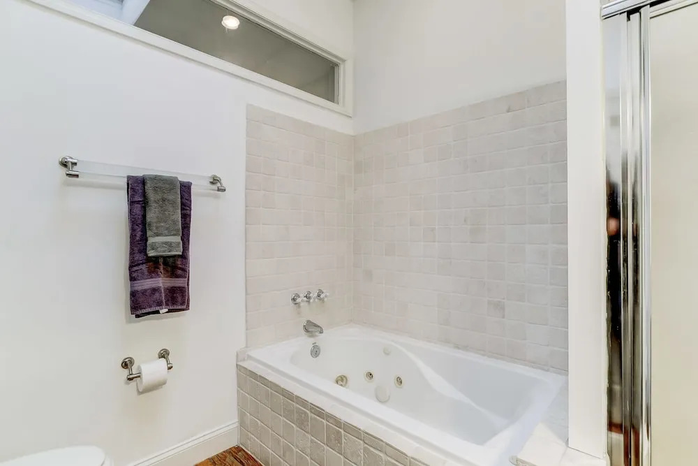 Historic Home Near Convention Center, Stadiums, & Harbor