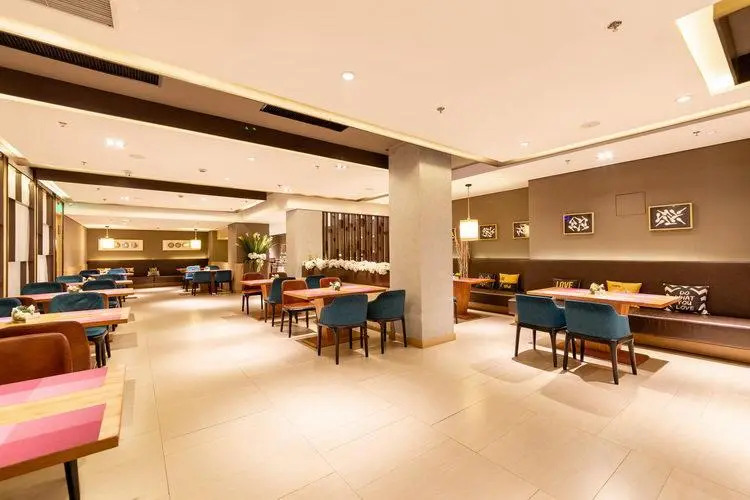 Yitel (Shenyang Middle Street Pedestrian Street)
