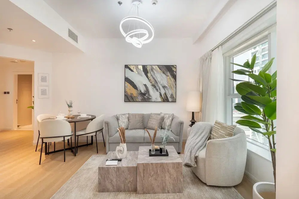 Sleeps 4 in This 2 Bedroom Apartment in Dubai Gate 2