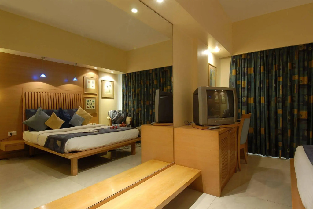 Treebo Regency - Bund Garden, Dhole Patil Road