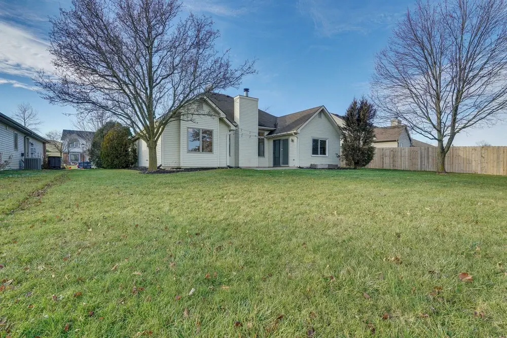 Tranquil Fort Wayne Home: 7 Mi to Downtown