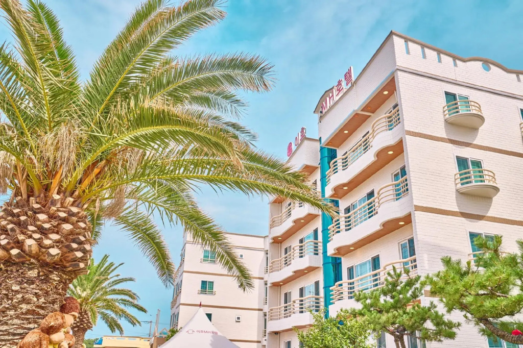 Iho MH Hotel