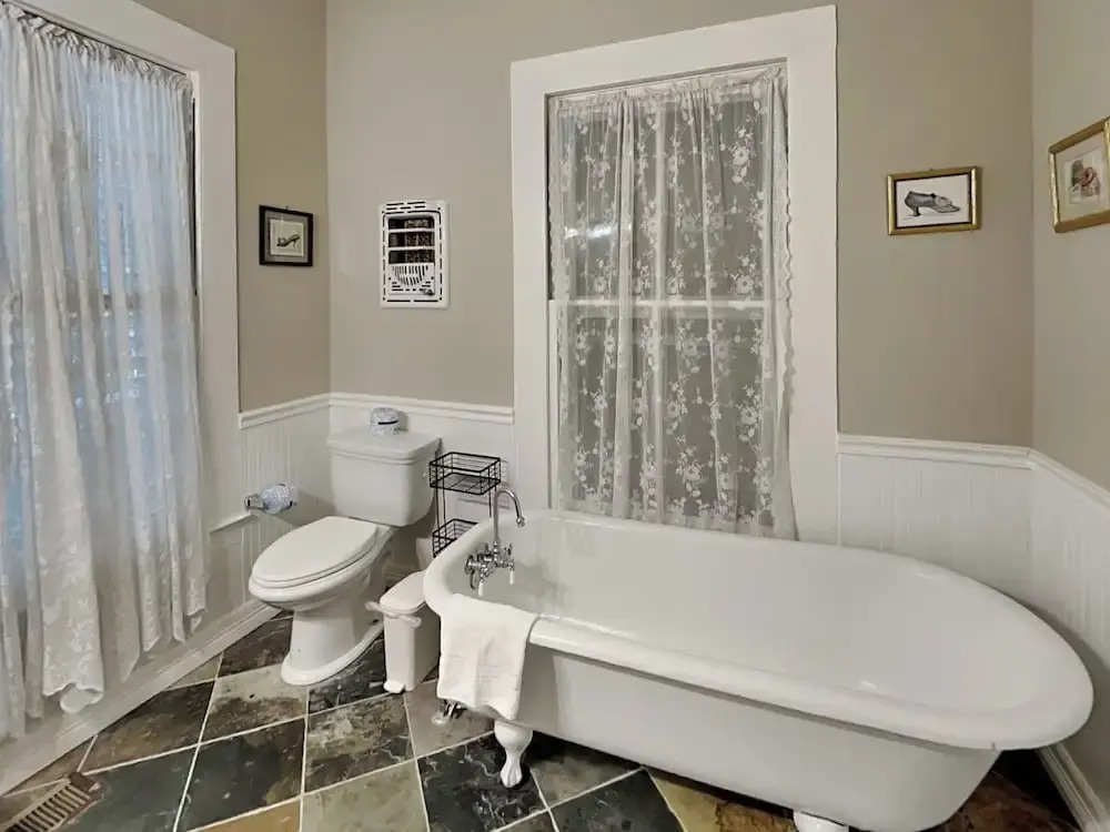 Victorian Rose by Ryson Vacation Rentals