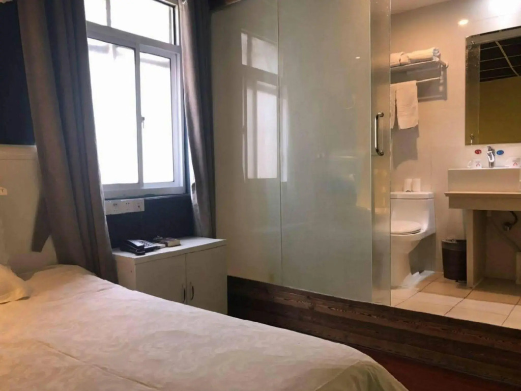 J Vspace Art Hotel