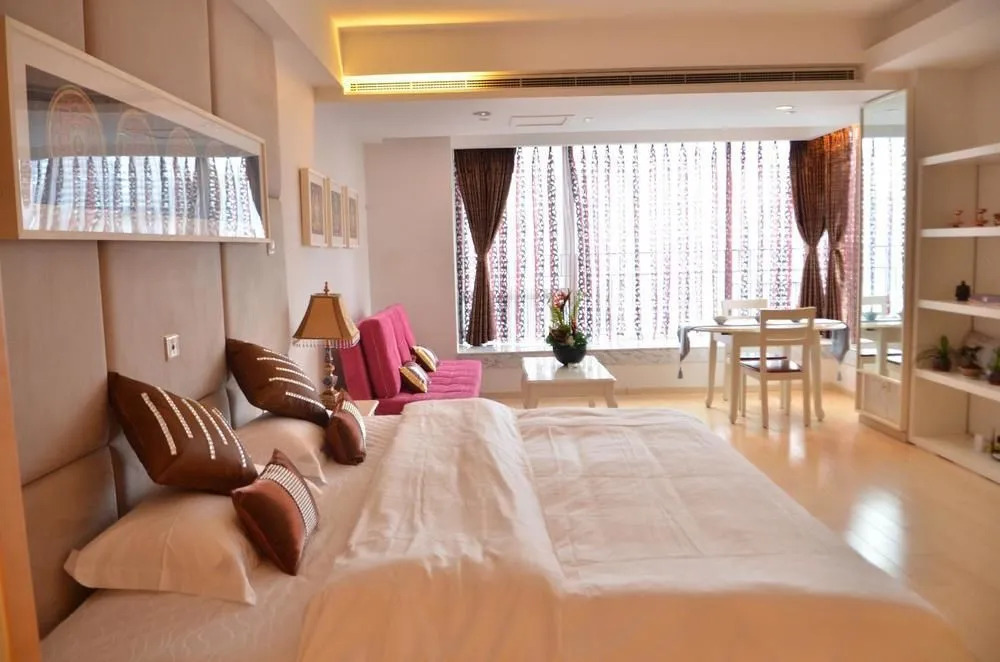 Four Leaf Clover Boutique Apartment Hotel