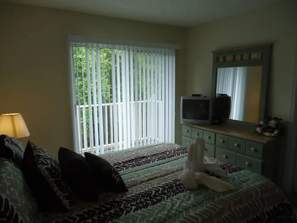 Ov1992 - Emerald Island - 3 Bed 2.5 Baths Townhome