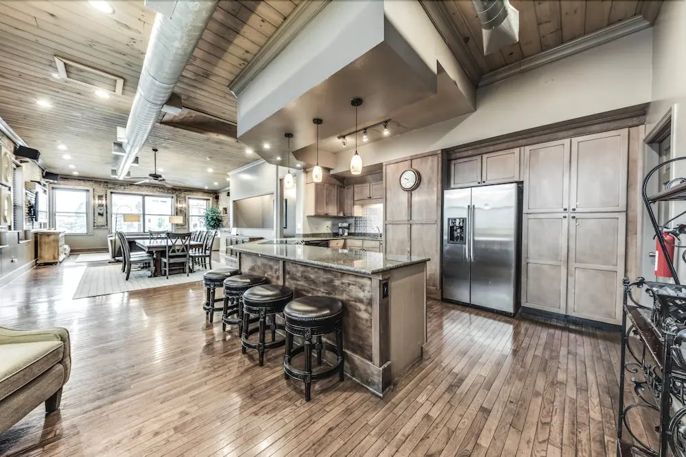 Cook Loft