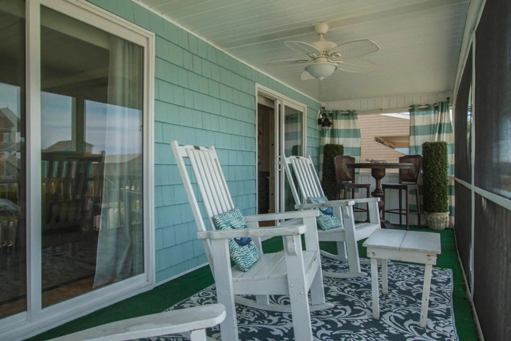 Sunkissed 2 by Oak Island Accommodations