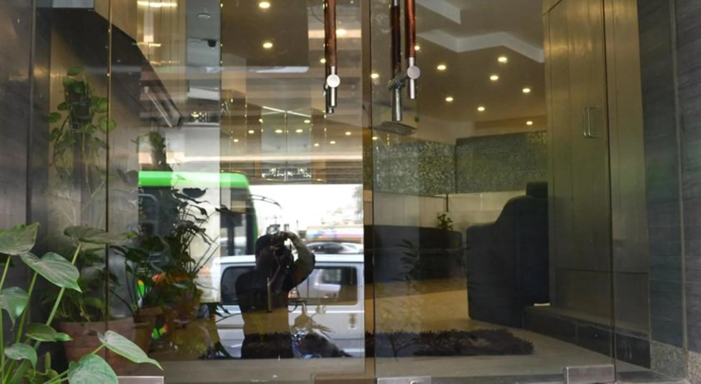 FabHotel Grand Port View