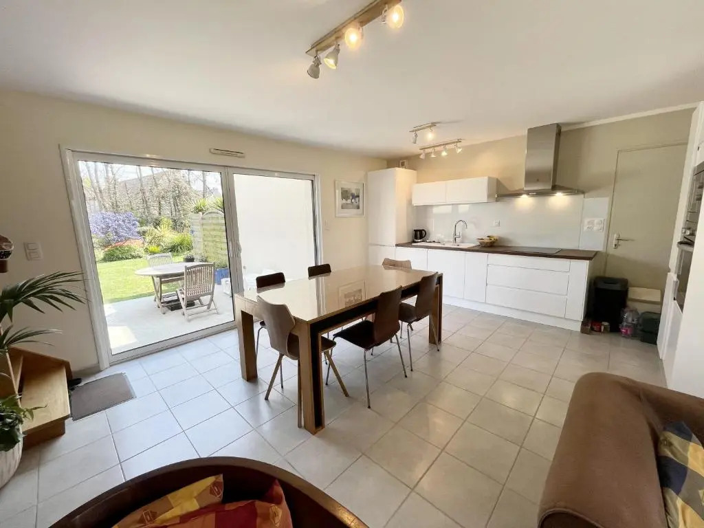 Jolie maison moderne – À 200m du port de Lomener