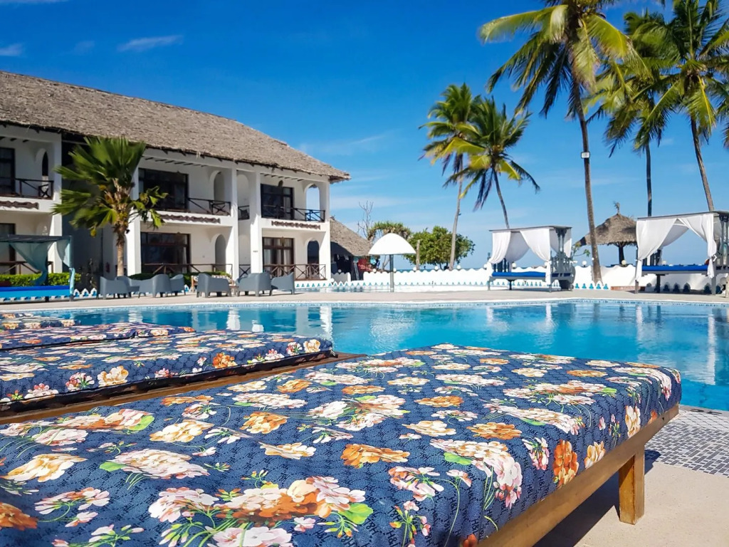 Protels La Plage Resort