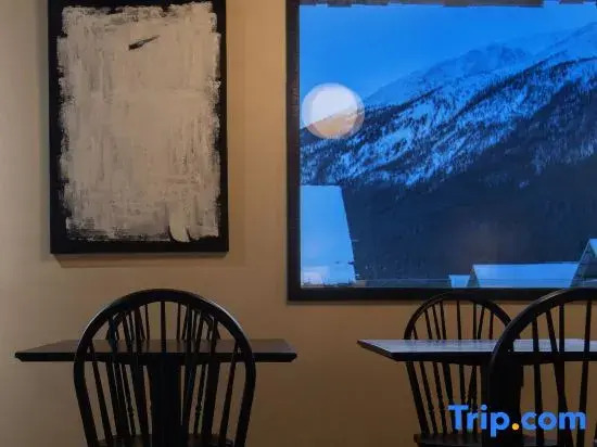 Tingbo Stay Ziyi Homestay (Xinjiang Kanas National Geopark)