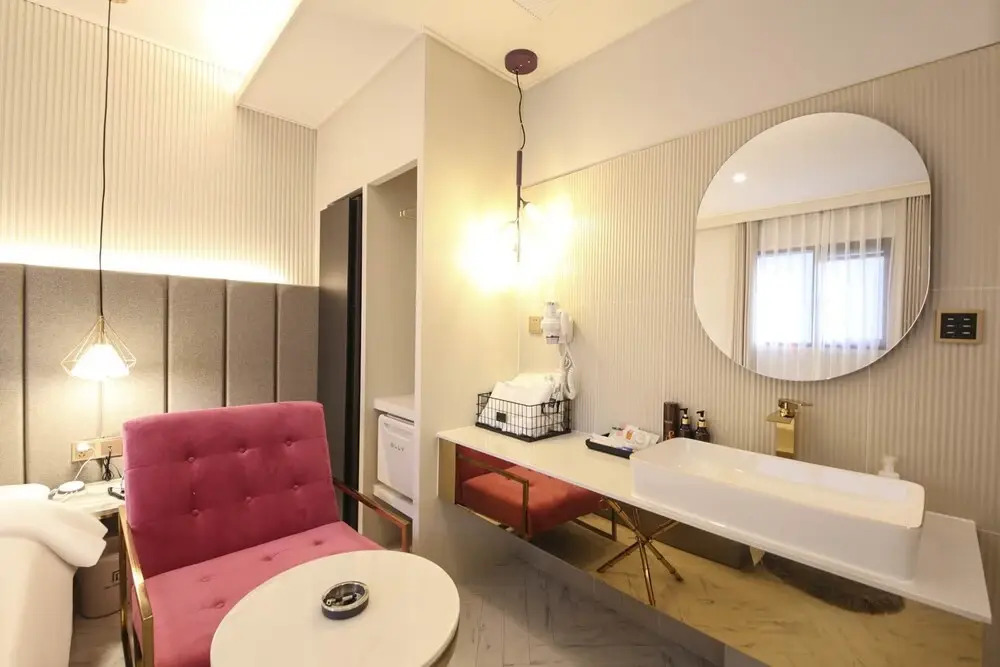 Munhyeon Signature Denbasta Hotel