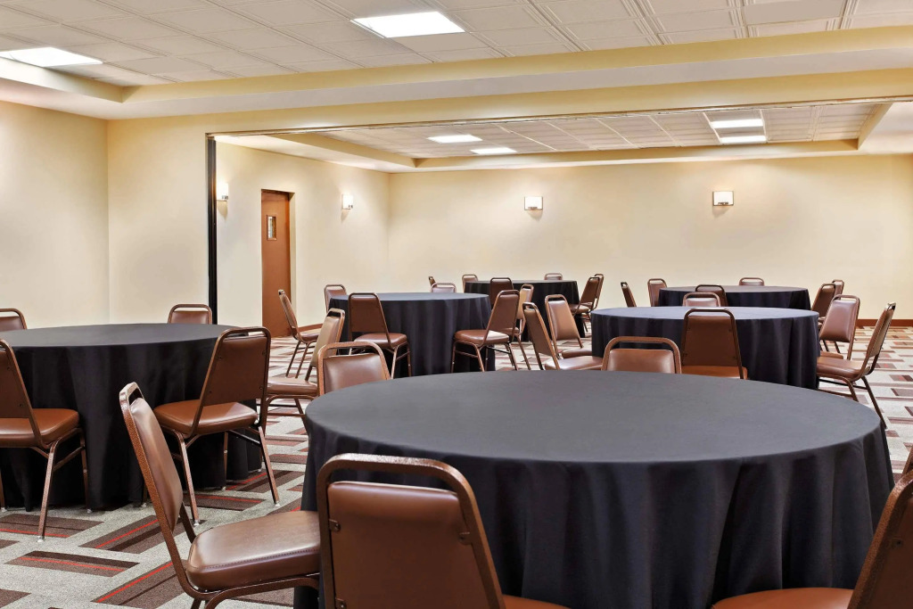 Four Points by Sheraton College Station