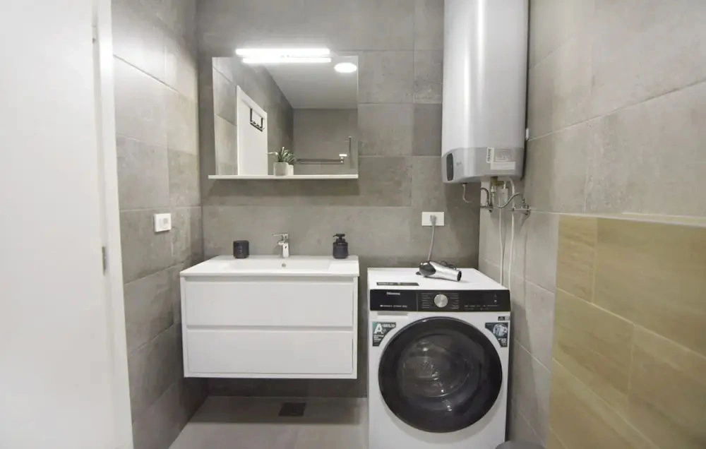 Modern Apartment Near Kanegra Beach