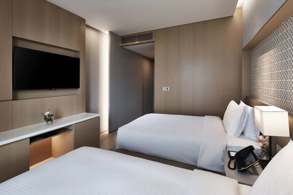 Shinhwa Jeju Shinhwa World Hotels