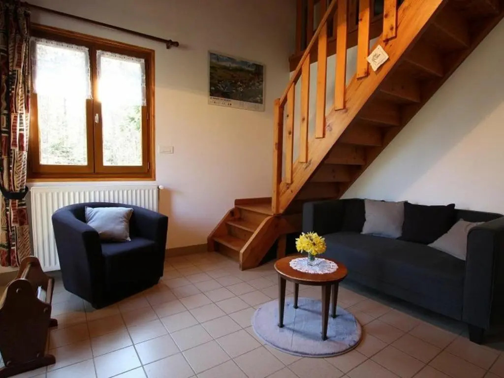 Petit Gîte Enchanté au Cœur de la Forêt du Meygal, Proche du Lac Bleu - FR-1-582-272