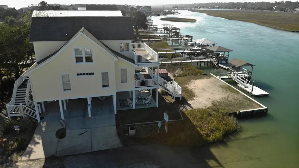 Place To Be - 4 Br Home