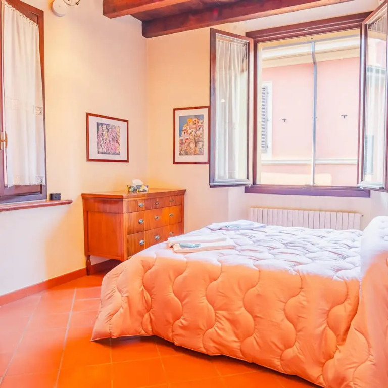 Piazza Grande - Italian Homing