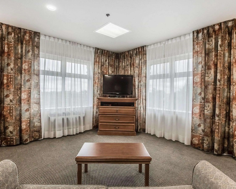 Quality Suites