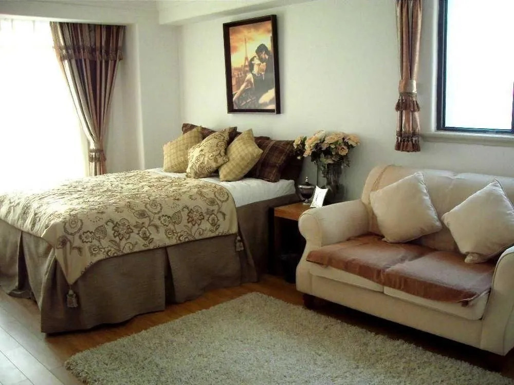 Fangfei Holiday Apartment Hotel