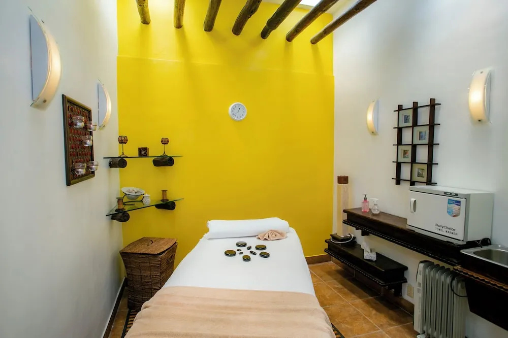 La Casa de los Patios Hotel & Spa