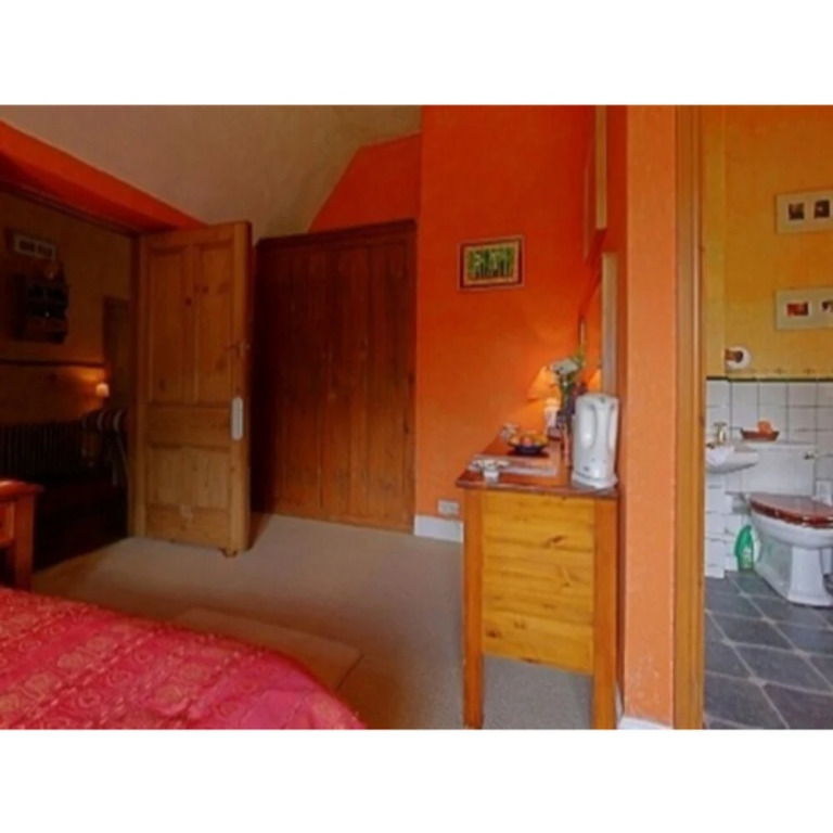 Penmachno Hall - self catering suite