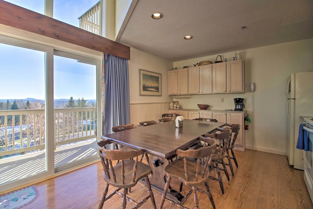 Adventure Home: Trails, Pool, Gym & Tennis Access