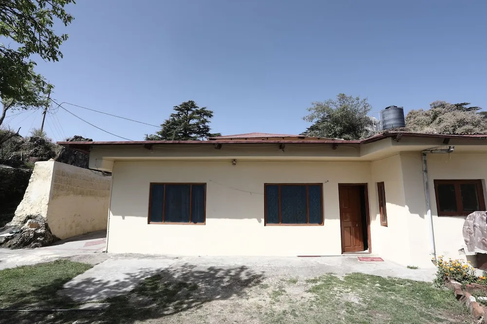 OYO 12437 Home Valley View 2BHK Villa Gun Hill
