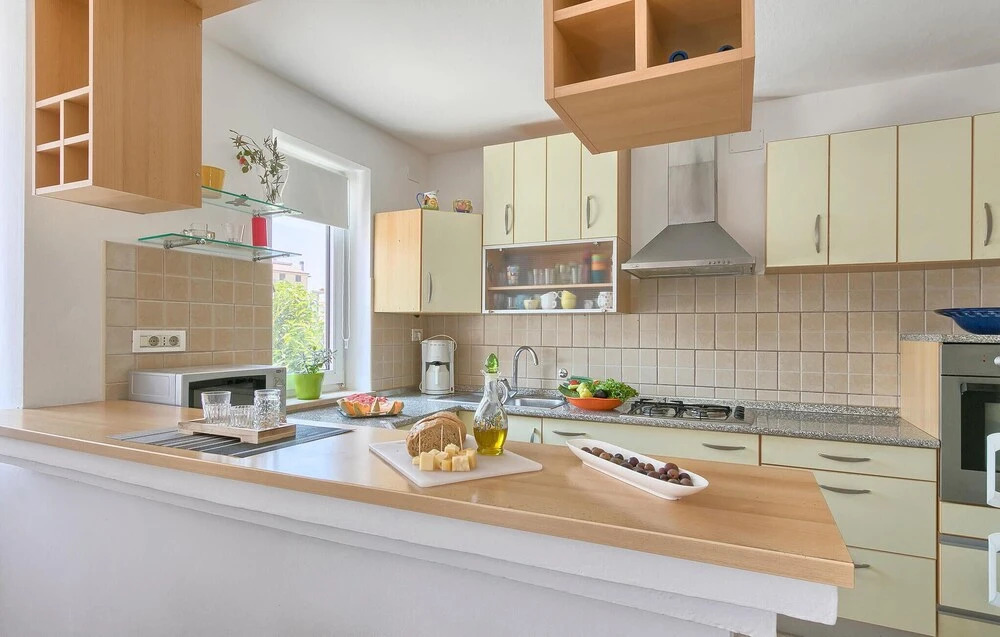 Amazing Home In Stinjan
