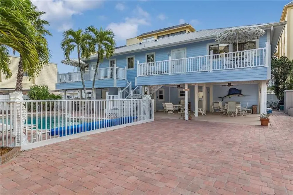 Seahorse 3, 3 Bedrooms, Sleeps 8, Pet Friendly, Heated Pool