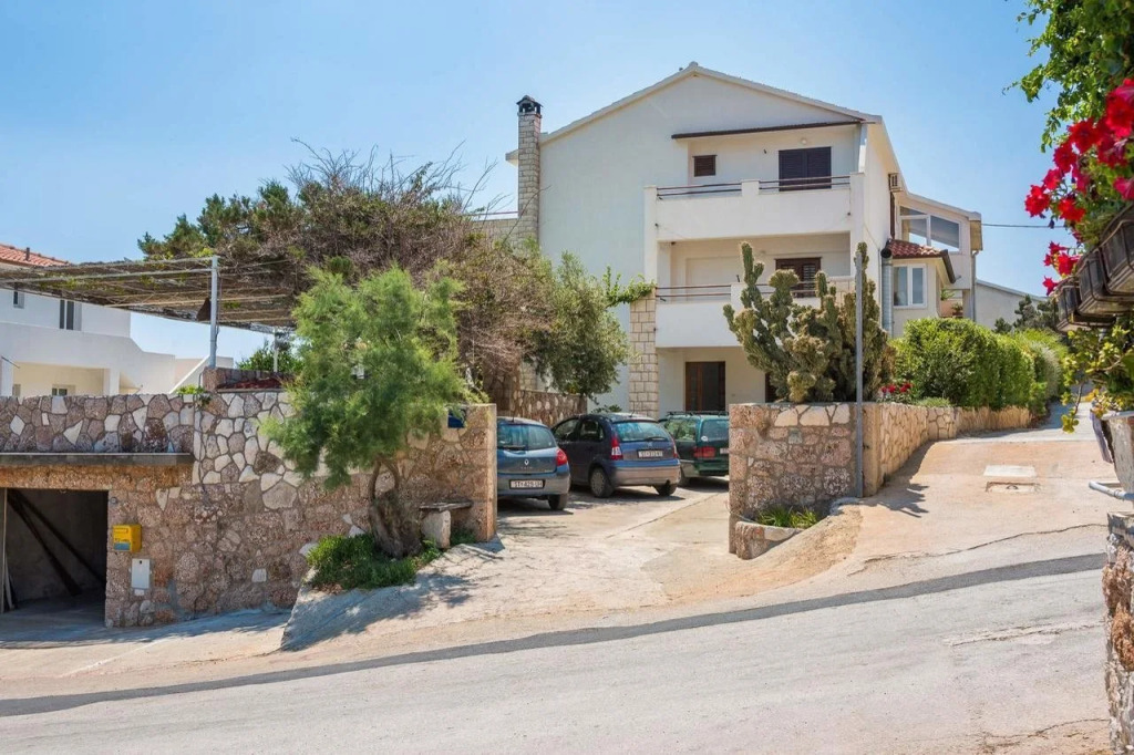 Pansion Marjan
